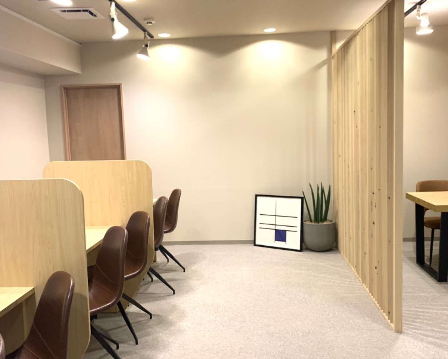 株式会社BRIDGE